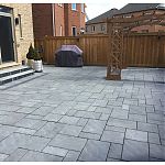 Beacon Hill patio with Flagstone steps.